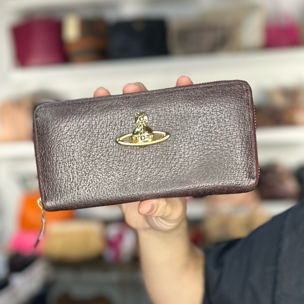 VIVIENNE WESTWOOD ZIP WALLET